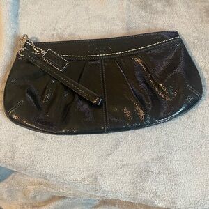 🖤COACH🖤Large Black Patent Leather Wristlet/Clutch with Unbranded Dust Bag/EUC